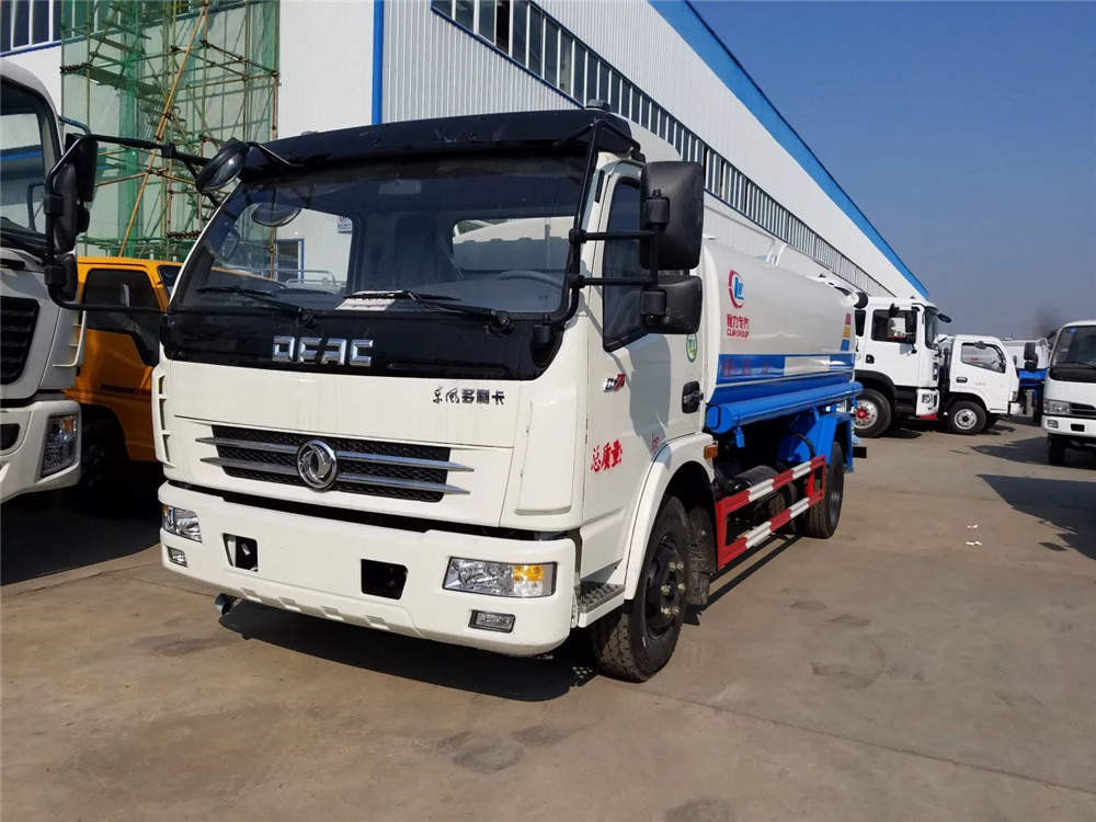 25臺(tái)消防灑水車出口緬甸發(fā)車儀式隆重舉行 25臺(tái)消防灑水車出口緬甸發(fā)車儀式隆重舉行